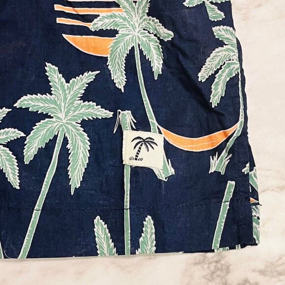 NWT | Trunks Surf & Swim Co. | Waikiki Button Down Shirt | Navy | Men's | S - Picture 4 of 7